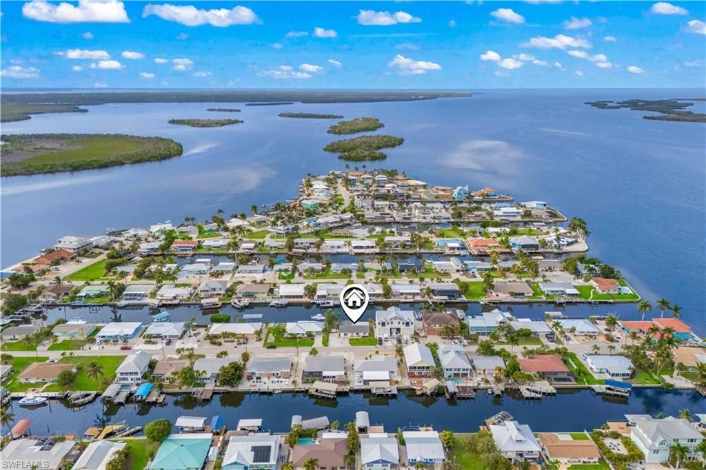 2742 Bruce St , Matlacha, FL 33993 Photo