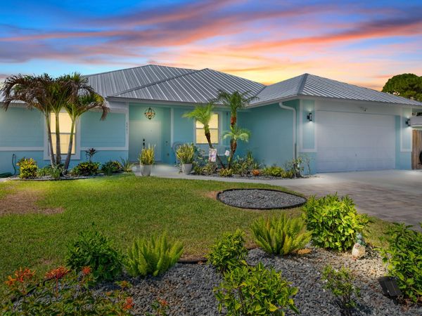 6481 SE Clairmont Place, Hobe Sound, FL 33455