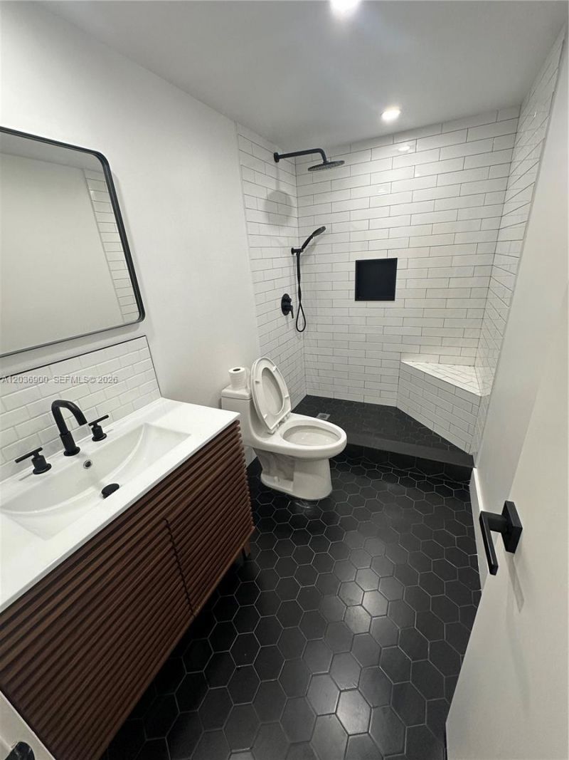 10090 NW 80th Ct, Unit 1158, Hialeah Gardens, FL 33016 Photo