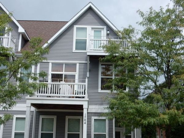 1702 Simms Street , Aurora, IL 60504