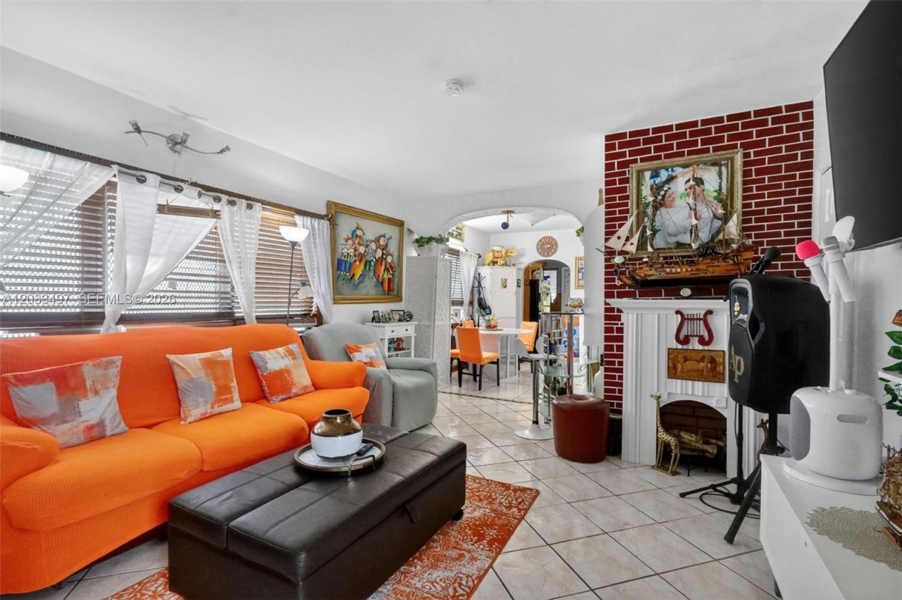 7840 Harding Ave , Unit 1, Miami Beach, FL 33141 Photo