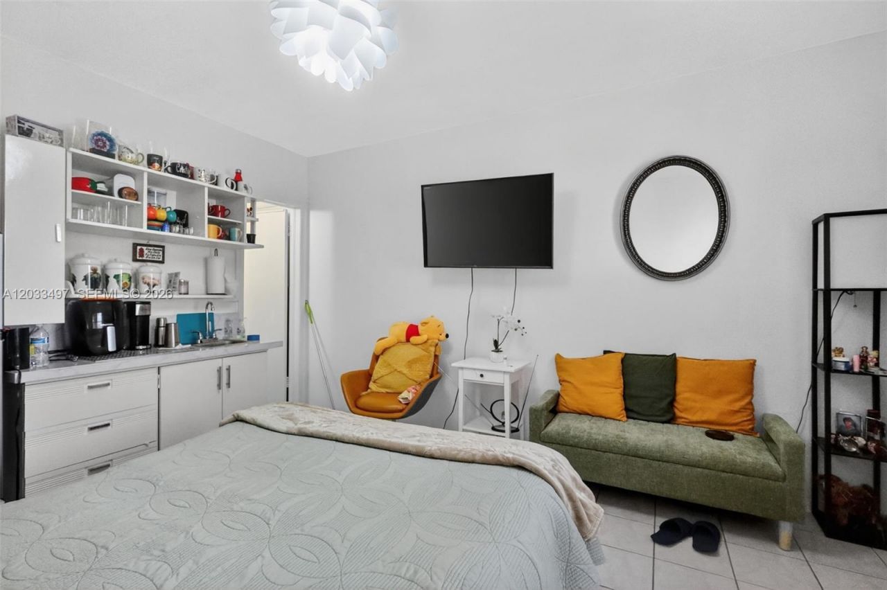 7840 Harding Ave , Unit 1, Miami Beach, FL 33141 Photo