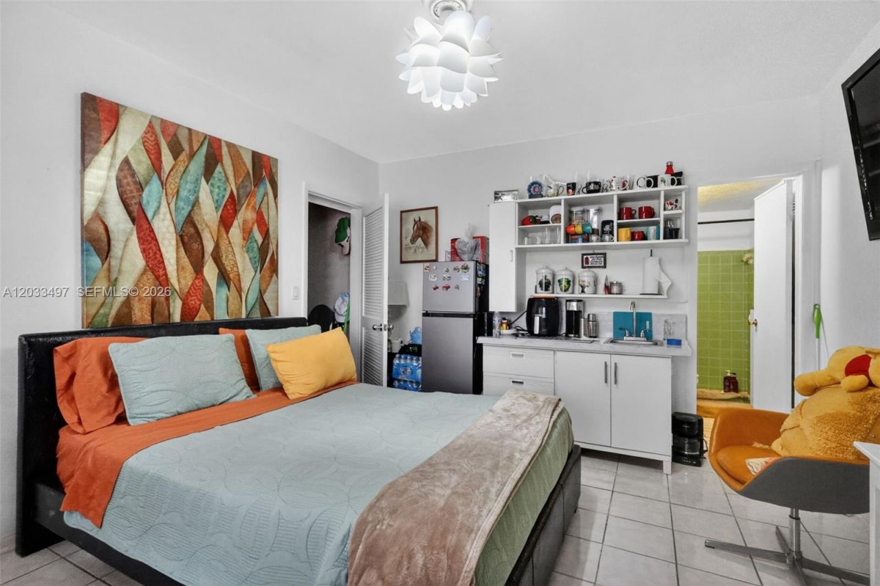 7840 Harding Ave , Unit 1, Miami Beach, FL 33141 Photo