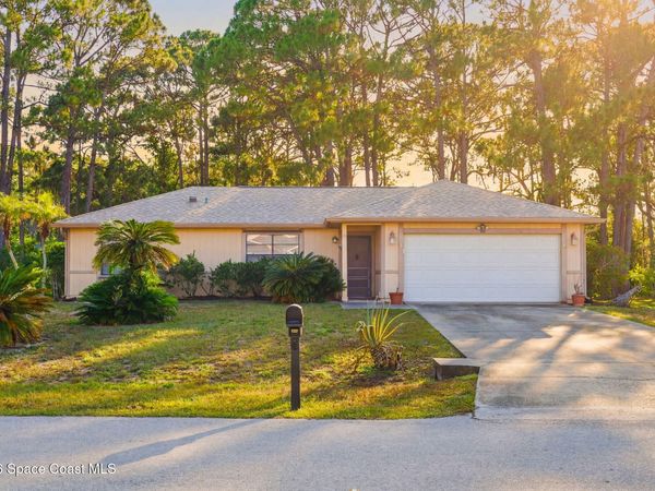 852 Lamplighter Drive NW , Palm Bay, FL 32907