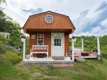 385 Johnny Cake Road, Mohawk, NY 13407