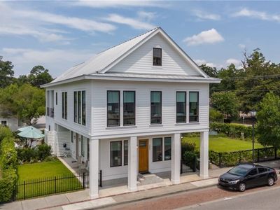 706 Bladen Street, Beaufort, SC 29902