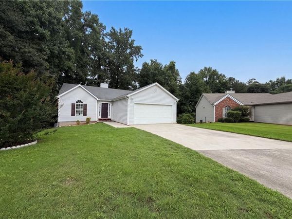 2690 Lolli Court , Ellenwood, GA 30294