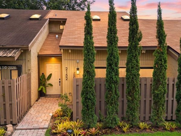 2152 SW 81st Way , Davie, FL 33324