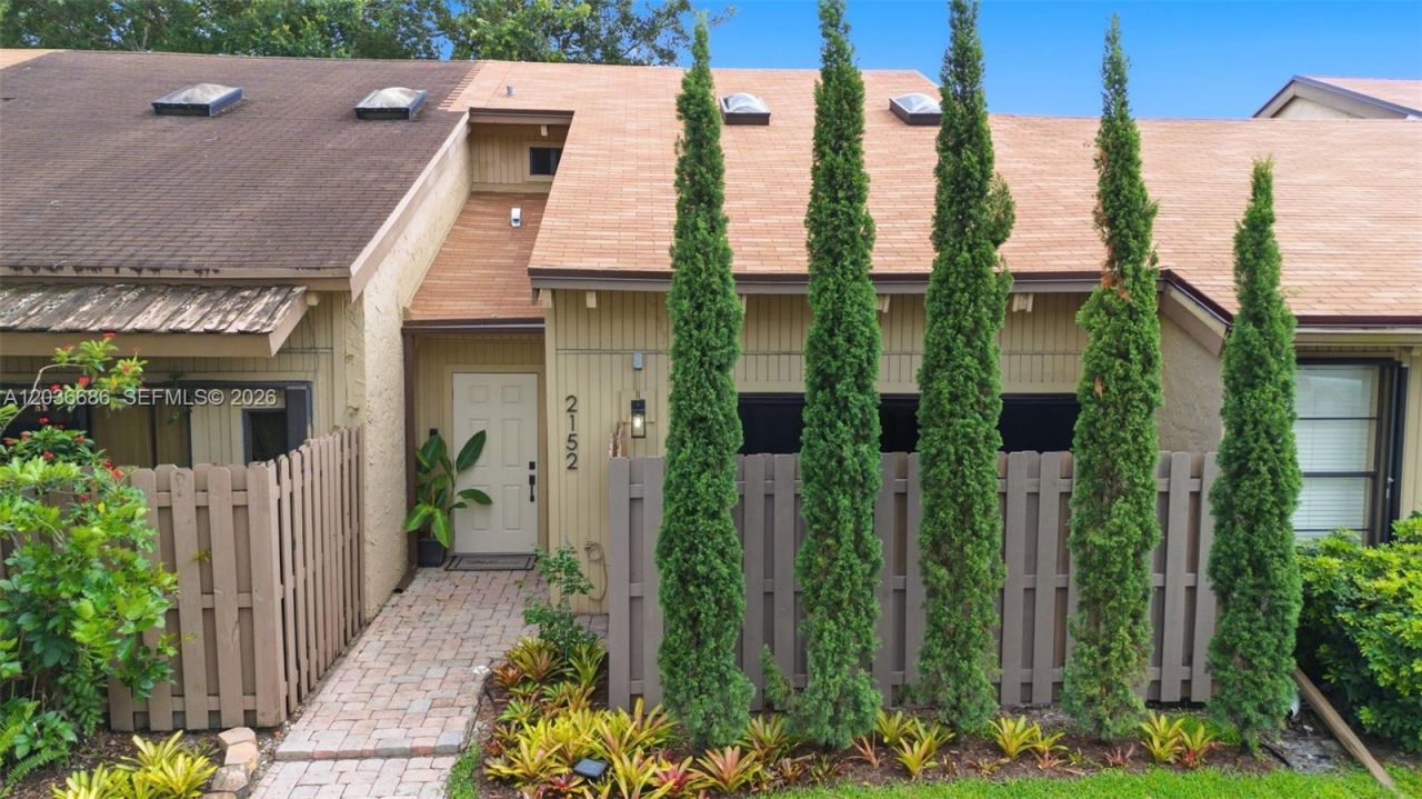 2152 SW 81st Way, Davie, FL 33324 Photo