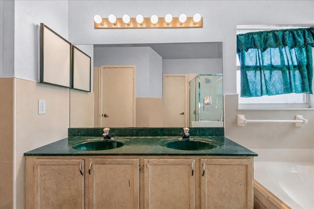 7045 Coral Cove Drive , Orlando, FL 32818 Photo