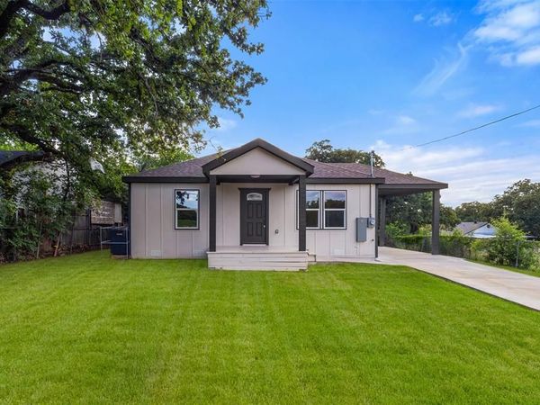 4612 Shackleford Street , Fort Worth, TX 76119