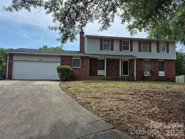 8205 Eveningwood Court , Charlotte, NC 28226
