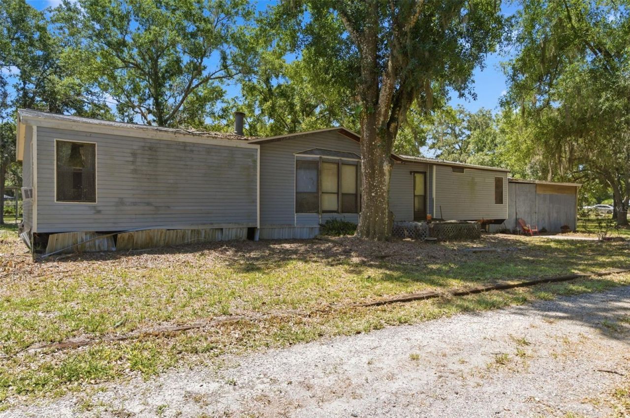 1136 Wildwood Lane , Lutz, FL 33558 Photo