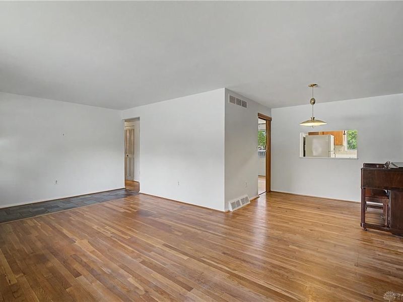 6931 Rushleigh Road, Clayton, OH 45322 Photo 10