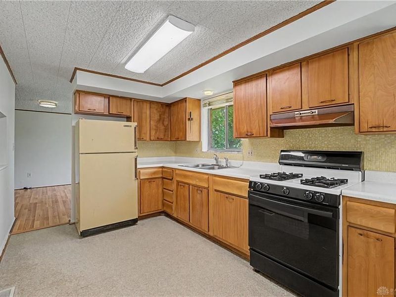 6931 Rushleigh Road, Clayton, OH 45322 Photo 18
