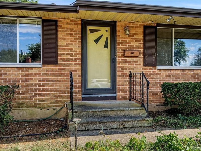 6931 Rushleigh Road, Clayton, OH 45322 Photo 2