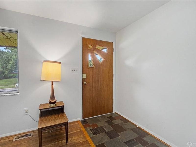 6931 Rushleigh Road, Clayton, OH 45322 Photo 5
