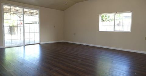 7754 Detroit Blvd, Sacramento, CA 95832 Photo