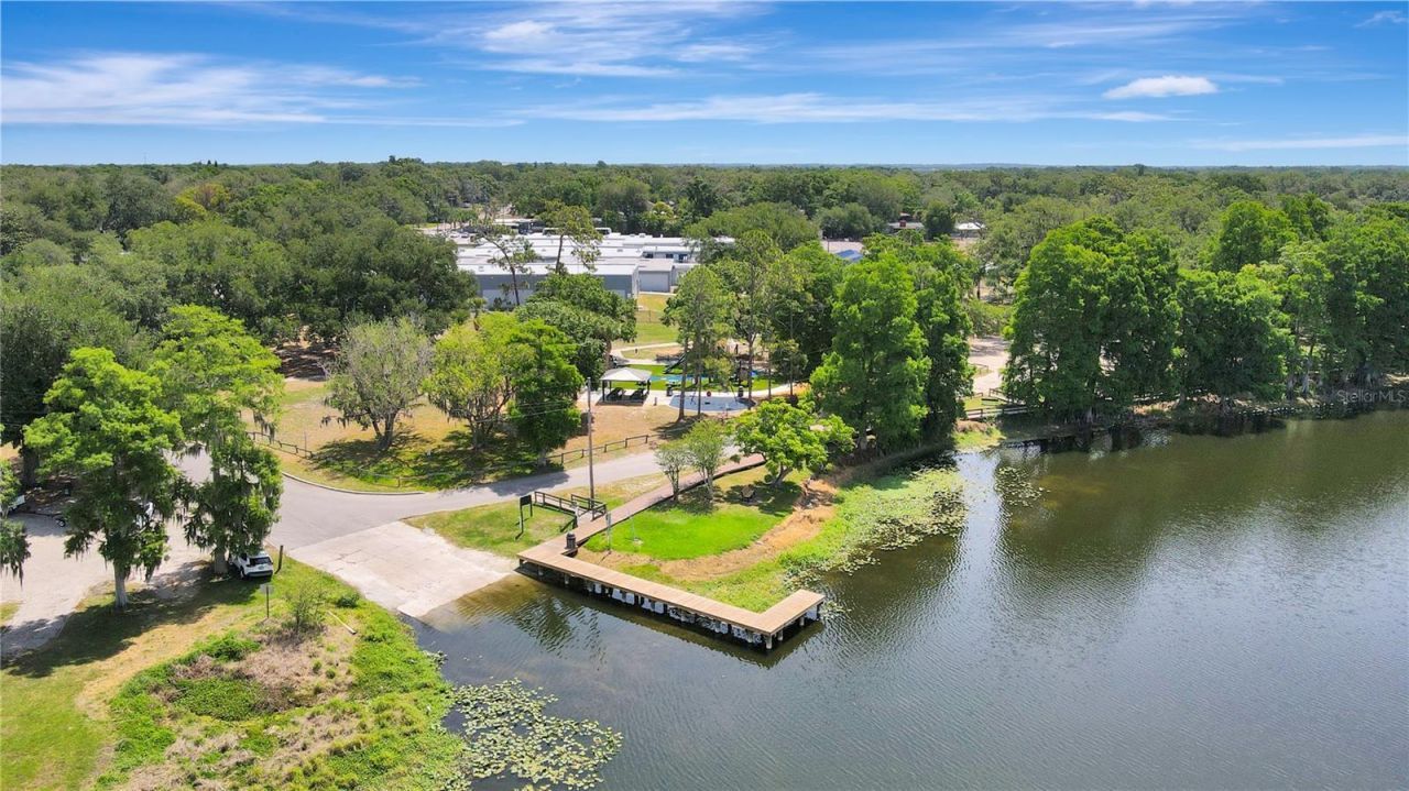 312 S Riverhills Drive , Tampa, FL 33617 Photo