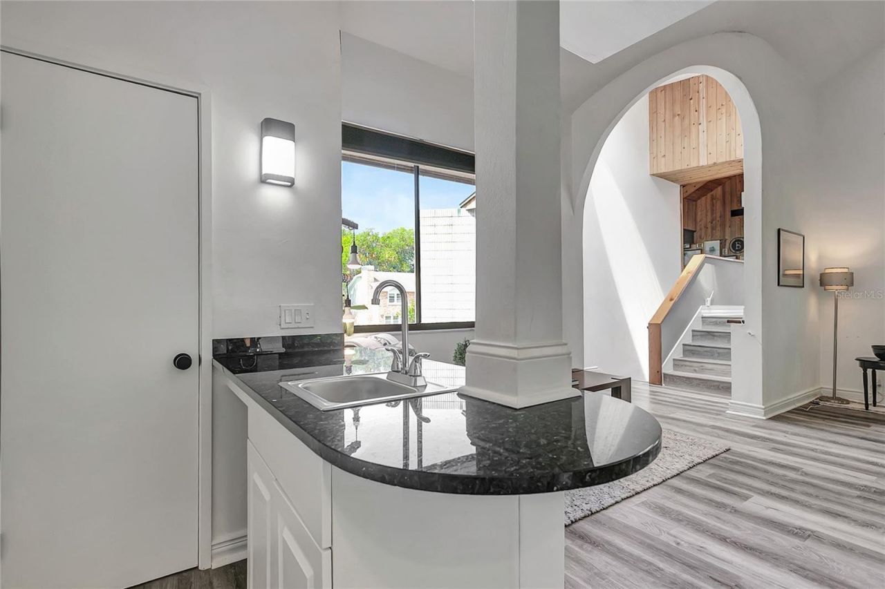 312 S Riverhills Drive , Tampa, FL 33617 Photo