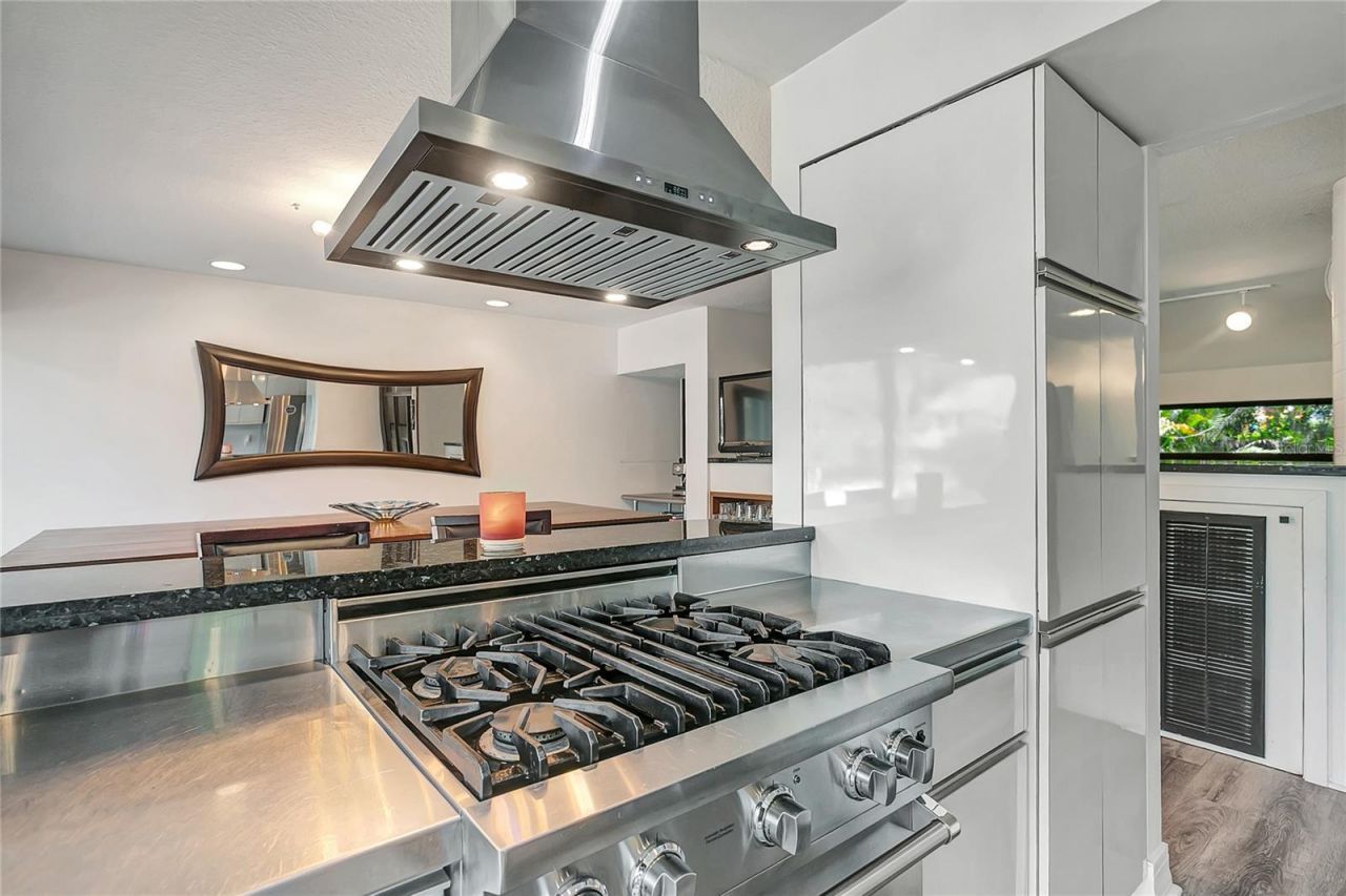 312 S Riverhills Drive , Tampa, FL 33617 Photo