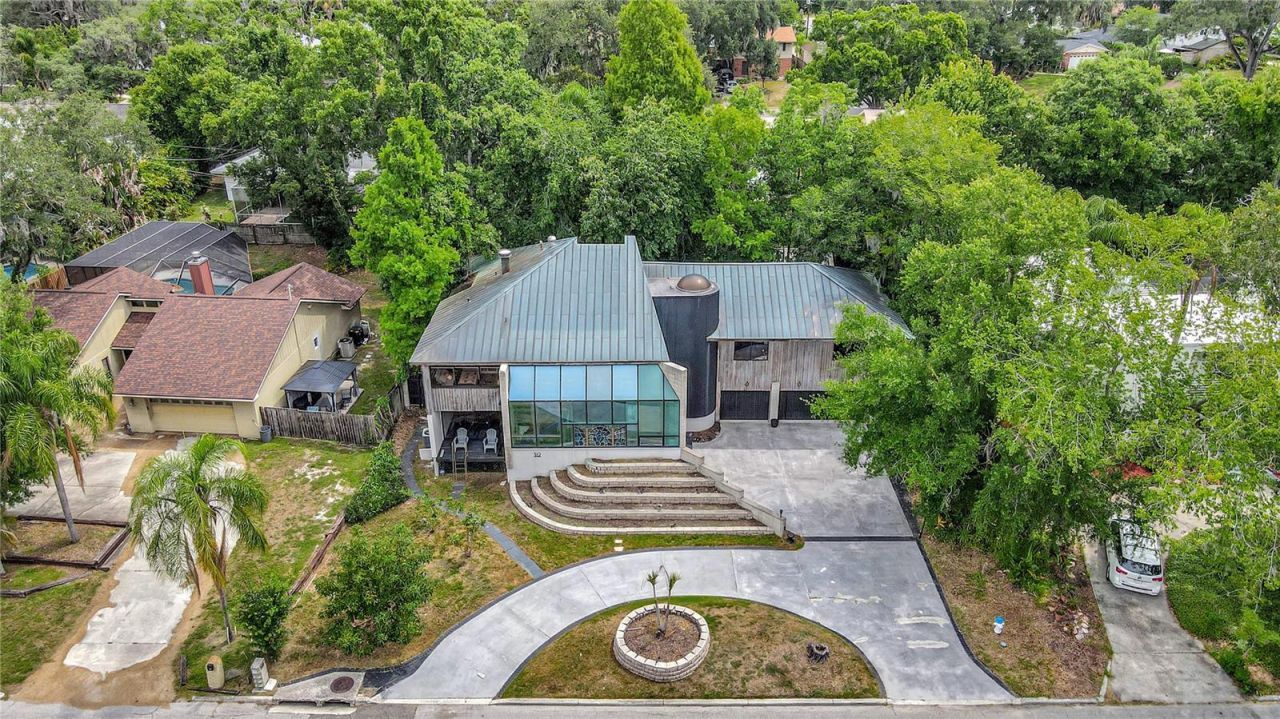 312 S Riverhills Drive , Tampa, FL 33617 Photo