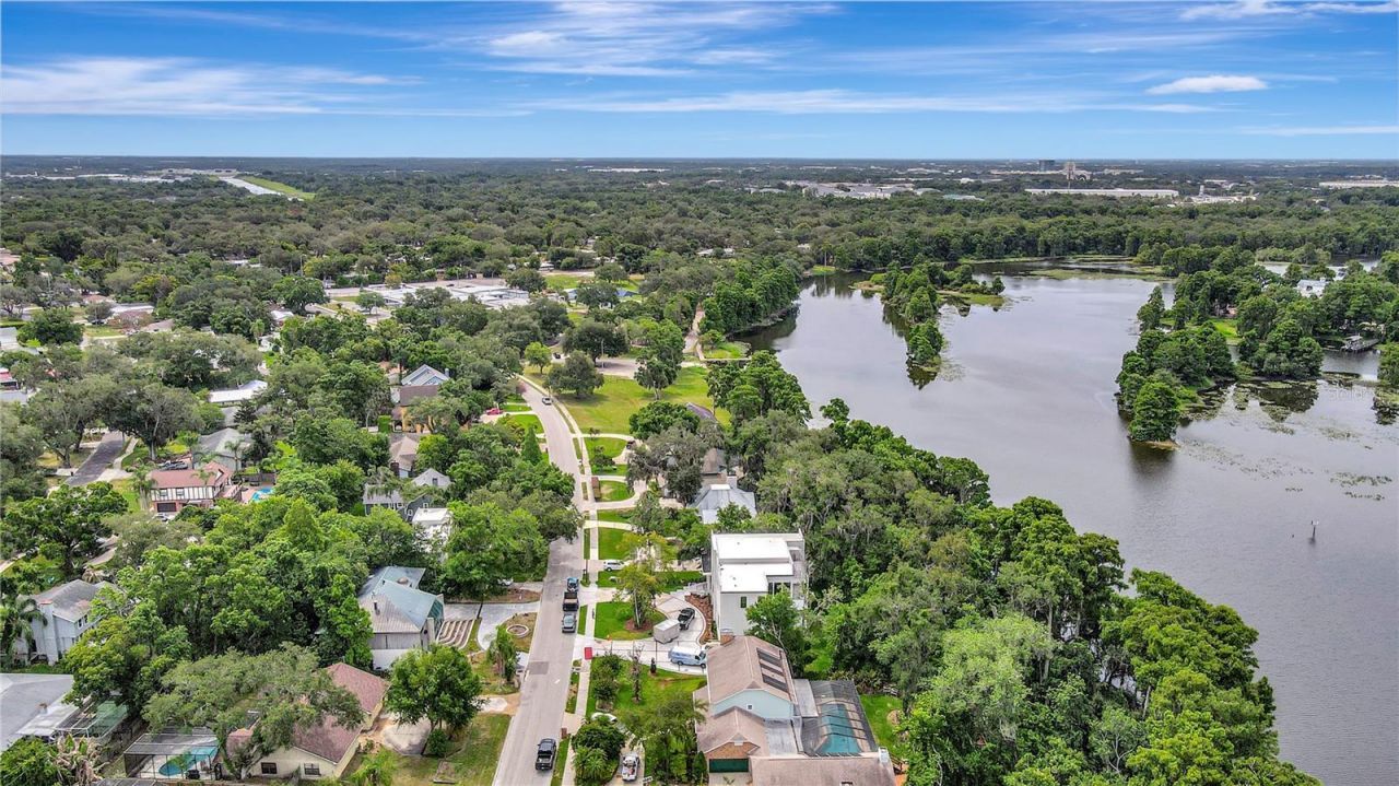 312 S Riverhills Drive , Tampa, FL 33617 Photo