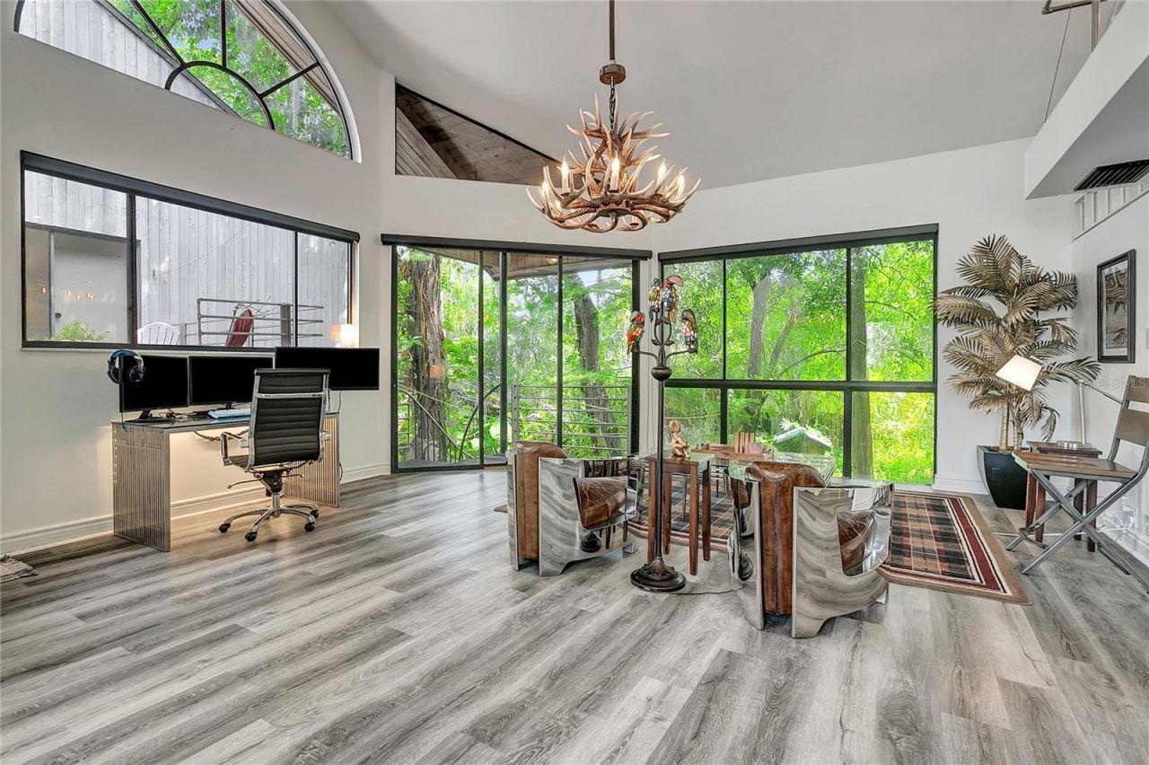 312 S Riverhills Drive , Tampa, FL 33617 Photo