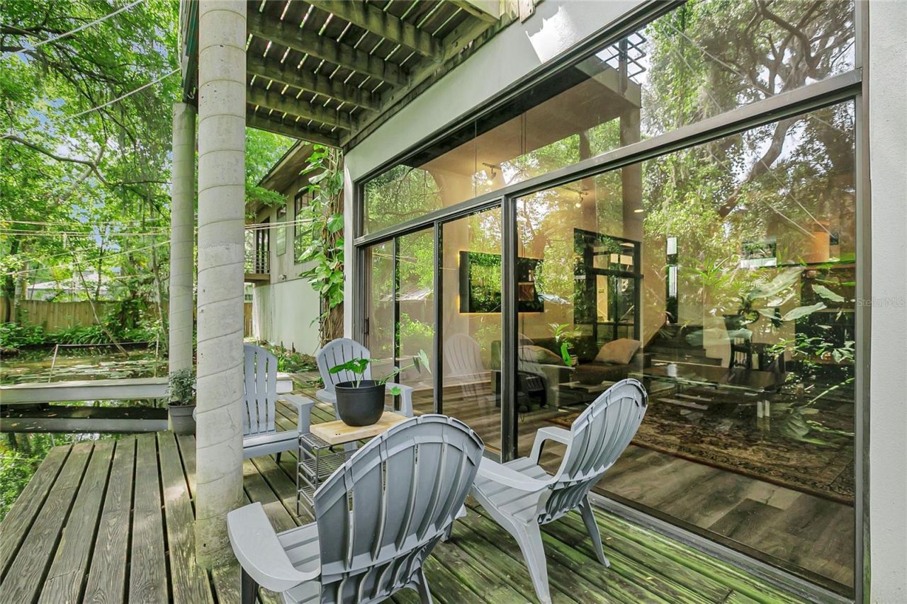 312 S Riverhills Drive , Tampa, FL 33617 Photo