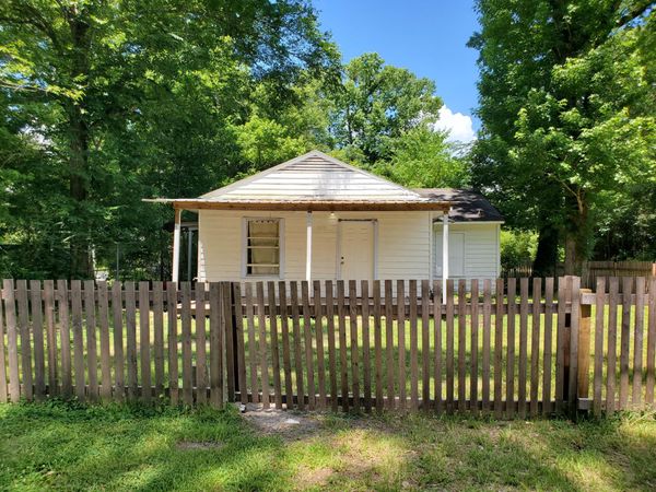 209 N Prairie St , Leesville, LA 71446