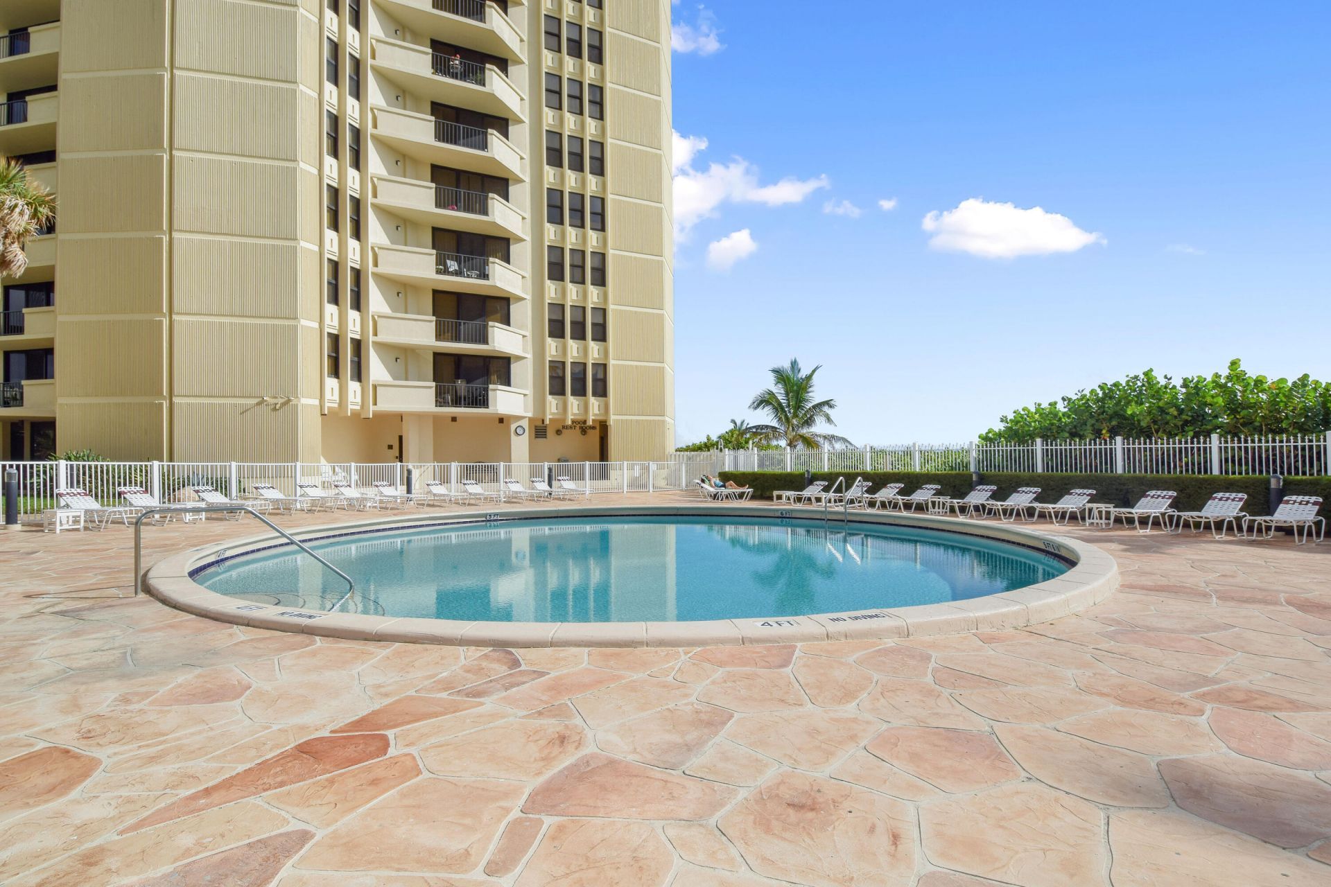 2800 N Ocean Drive, Unit A-17b, Riviera Beach, FL 33404 Photo