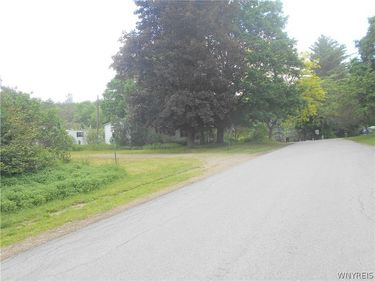 15 Sunset Drive, Delevan, NY 14042