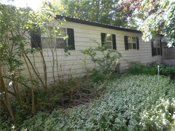 15 Sunset Drive, Delevan, NY 14042