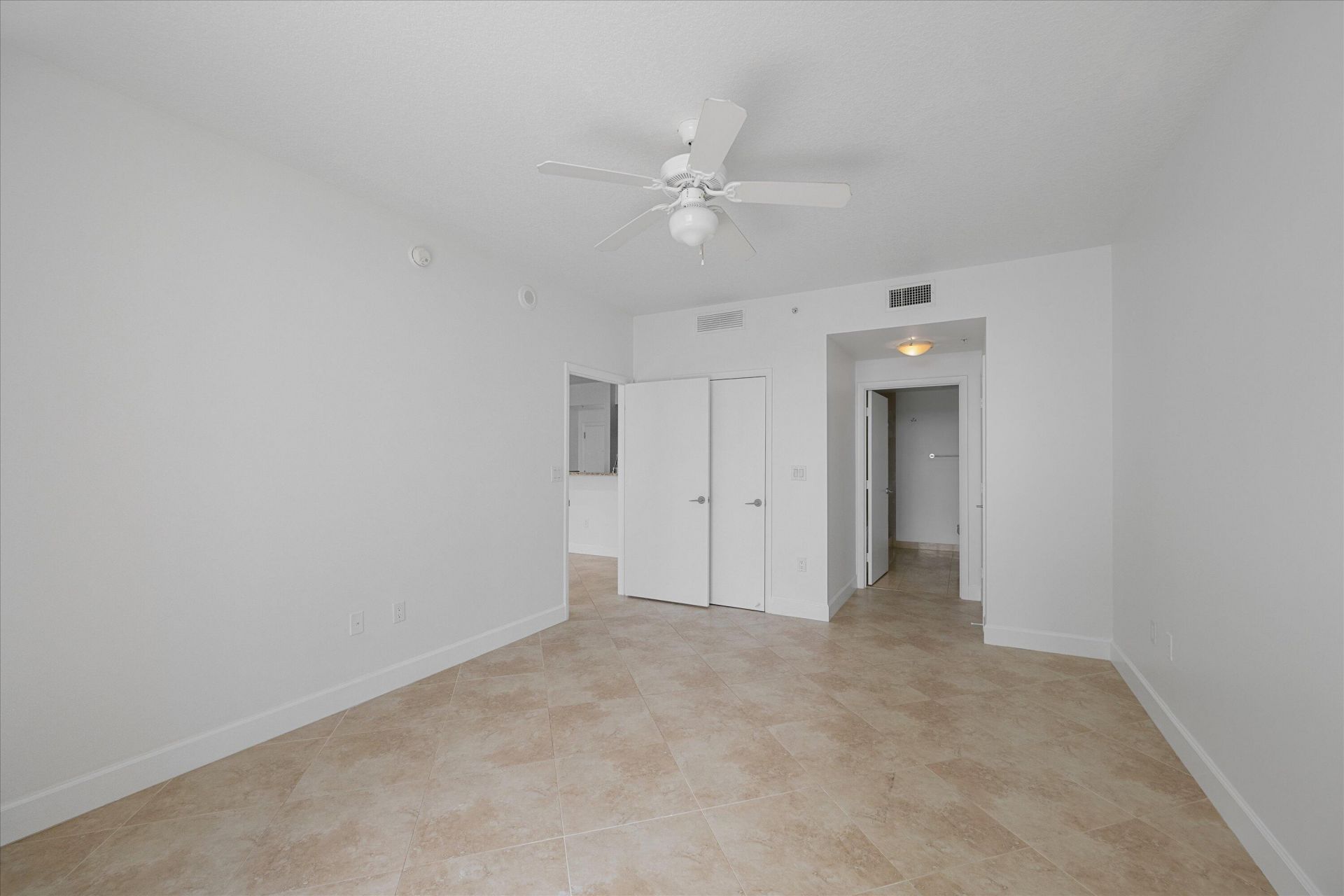 550 Okeechobee Boulevard, Unit 1605, West Palm Beach, FL 33401 Photo