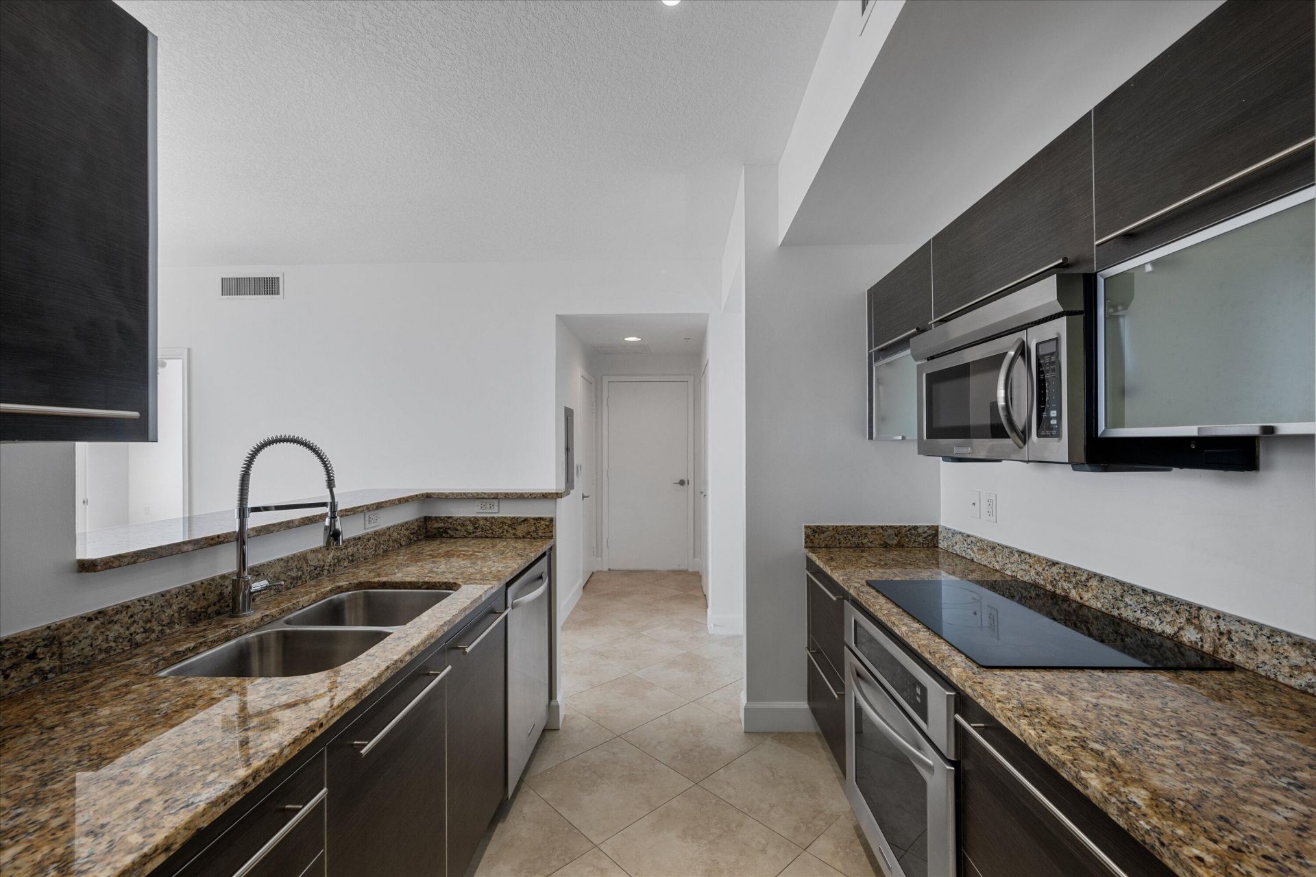 550 Okeechobee Boulevard, Unit 1605, West Palm Beach, FL 33401 Photo