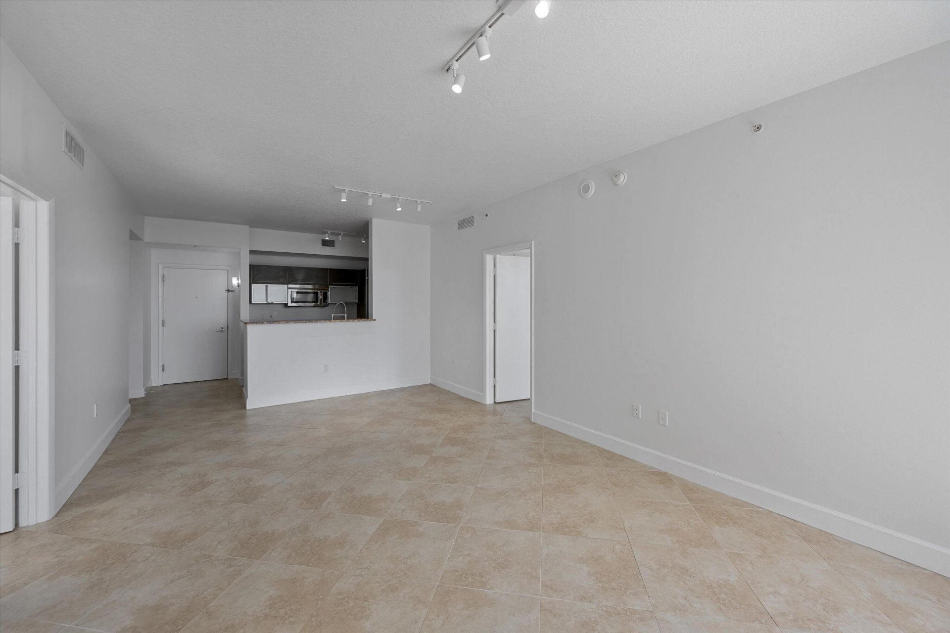 550 Okeechobee Boulevard, Unit 1605, West Palm Beach, FL 33401 Photo