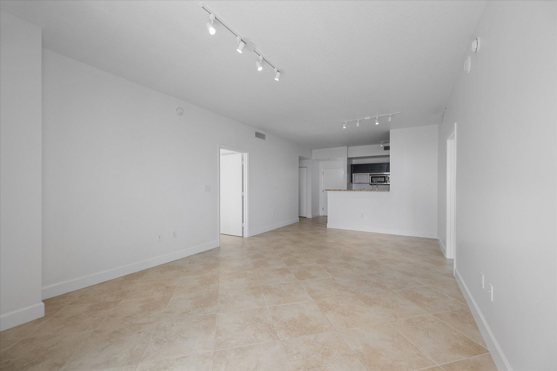 550 Okeechobee Boulevard, Unit 1605, West Palm Beach, FL 33401 Photo