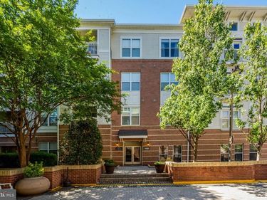 9480 VIRGINIA CENTER BOULEVARD, Unit 111, VIENNA, VA 22181