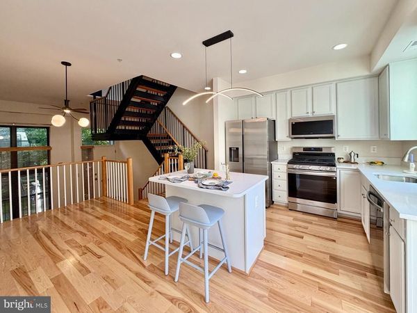 120 STATION NORTH MEWS, BALTIMORE, MD 21202