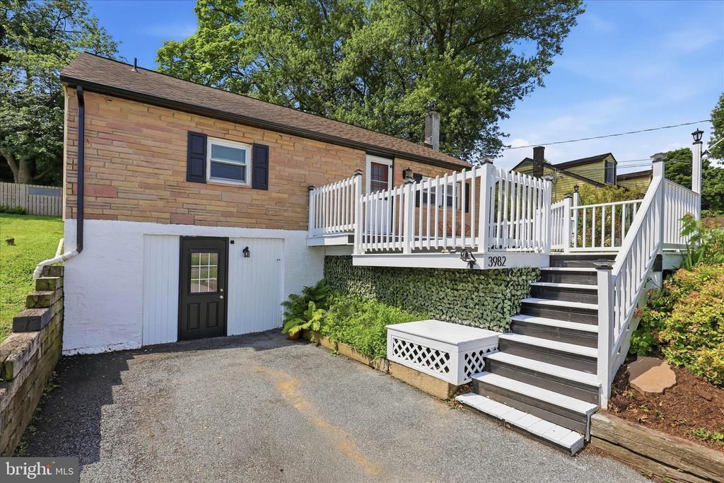 3982 MARIETTA AVENUE, COLUMBIA, PA 17512