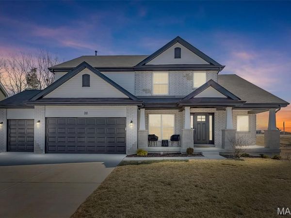 310 Osprey Court, Lake St Louis, MO 63367