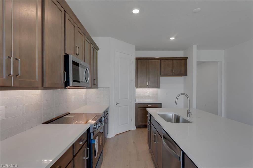 16938 Squirrel Branch Ln, Alva, FL 33920 Photo