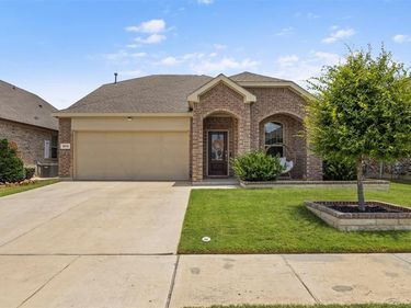 9713 Wild Prairie Way, Fort Worth, TX 76036