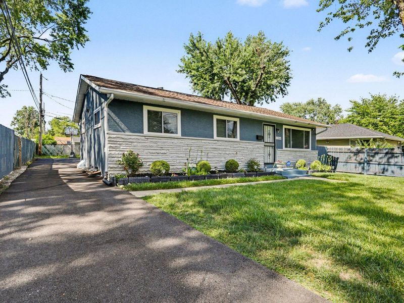 1280 Smith Road, Columbus, OH 43207 Photo 3