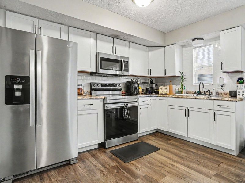 1280 Smith Road, Columbus, OH 43207 Photo 9
