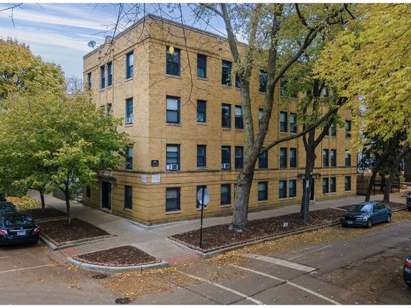 1056 W Lill Avenue , Unit 2, Chicago, IL 60614