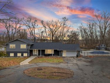 15879 Millar Road, Clinton Township, Mi 48036