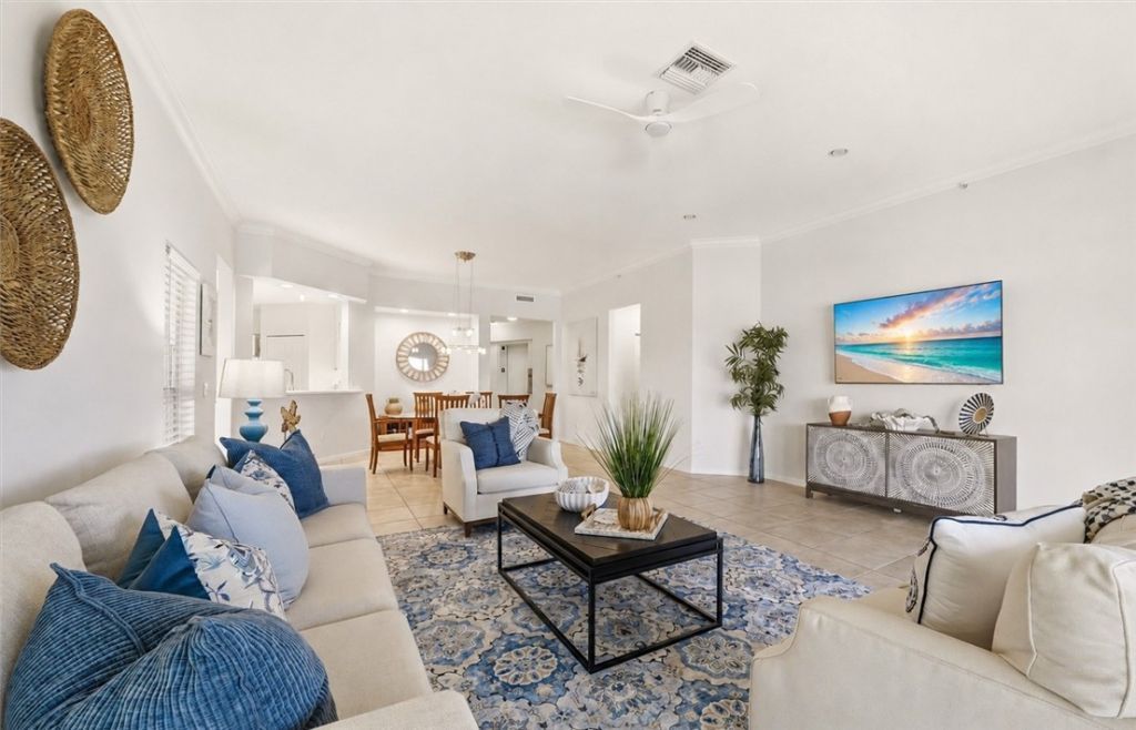 8814 S Sea Oaks Way, Unit 306, Vero Beach, FL 32963 Photo