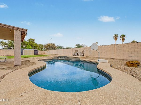 15830 W HILTON Avenue, Goodyear, AZ 85338