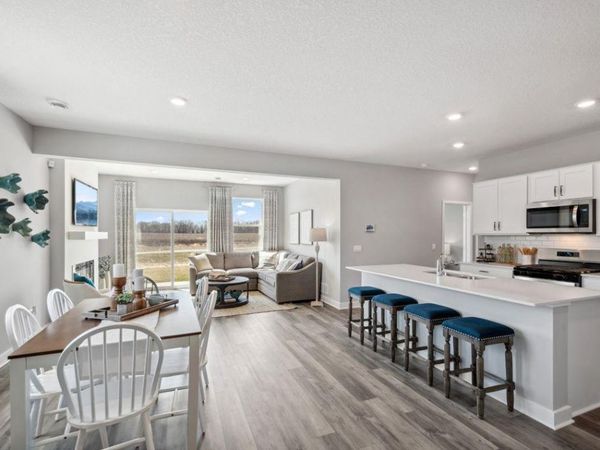 2021 Aquarius Drive , Shakopee, MN 55379
